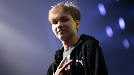 2局输4分梁王组合翻车国羽丢首冠女双新组