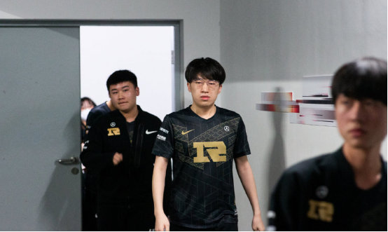 [乒乓球]国乒击败罗马尼亚队 晋级决赛.